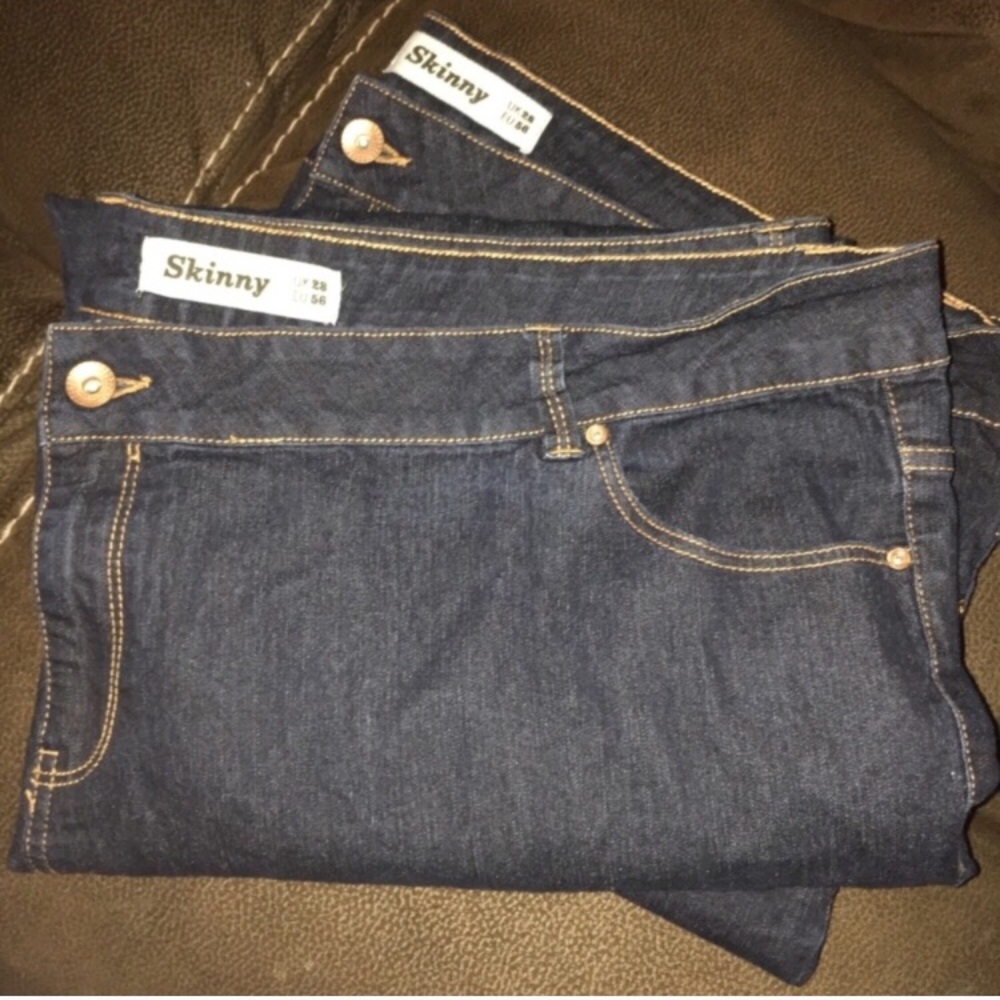 Bundle (2 Pairs) of New Look Inspire Skinny Jeans